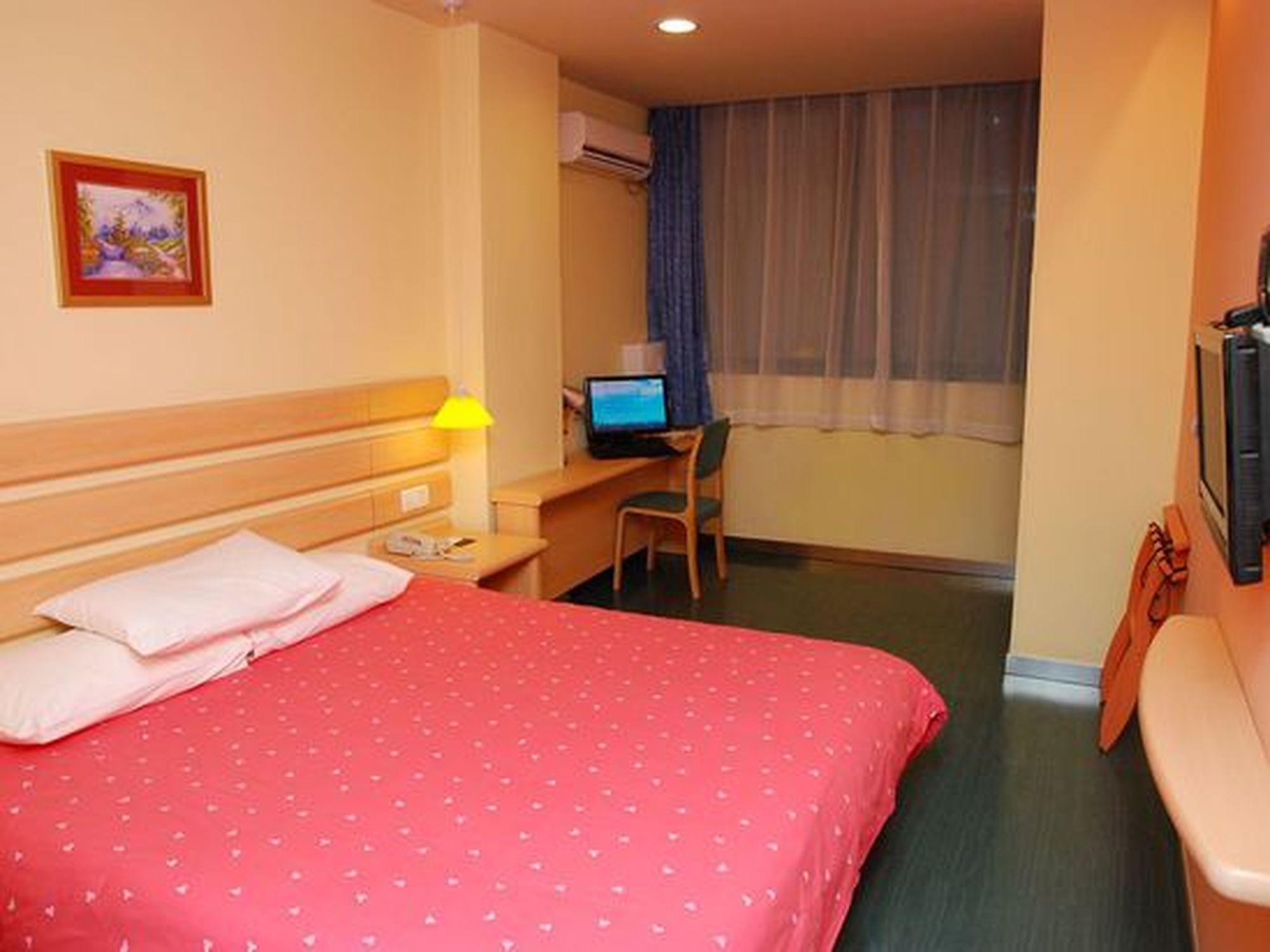 Home Inn Shanghai Railway Station North Square Esterno foto